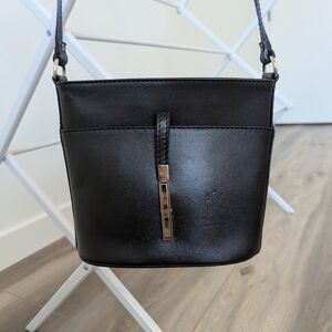 Vera Pelle Black Leather Bucket Bag Crossbody Made in Italy Adjustable Strap